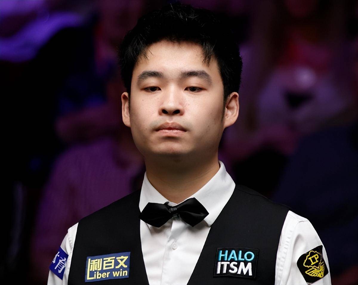 在与队友的 在与队友的