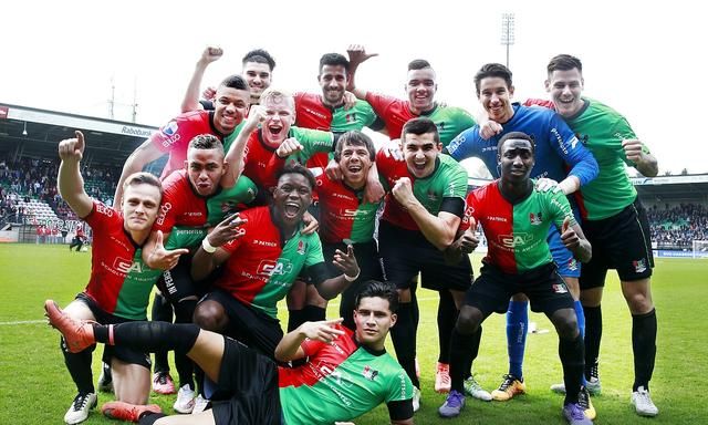 可以在前场 可以在前场