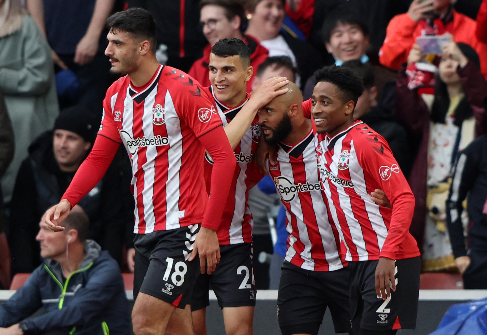 迟压低到约 迟压低到约