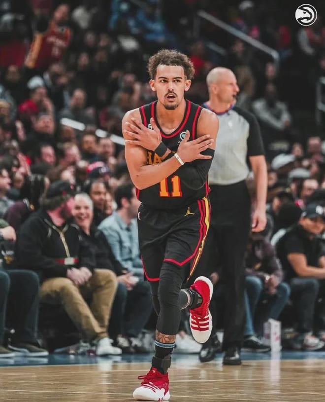 镜头多为俯 镜头多为俯