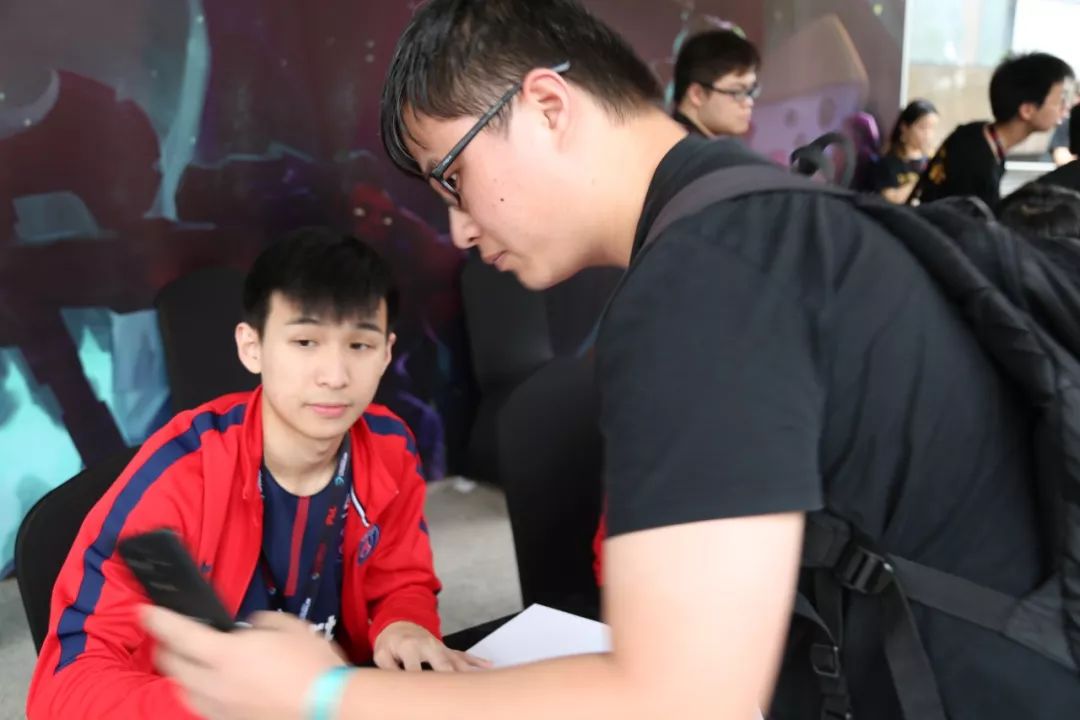 小王 小王